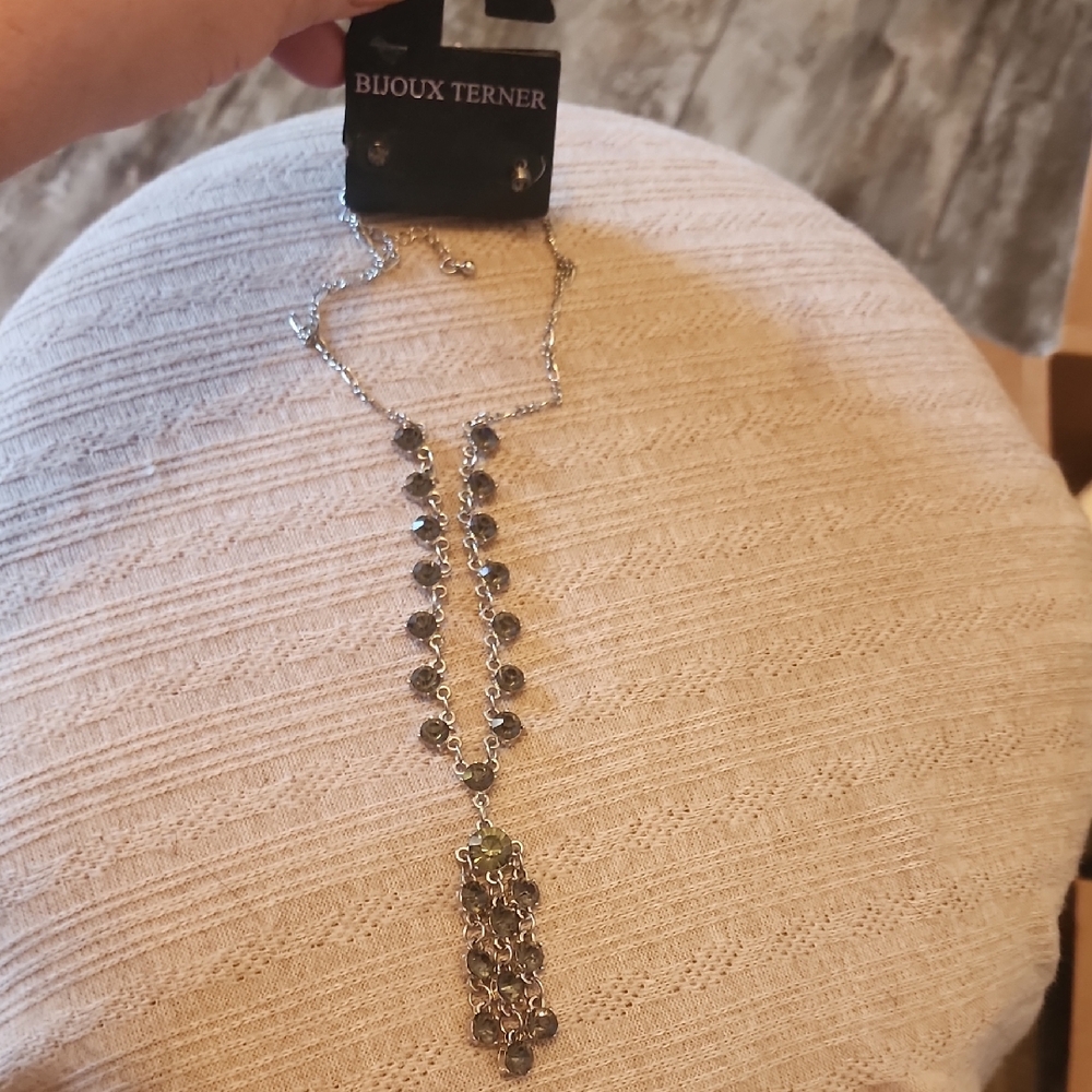😎Bijoux Terner Silver and Gray Y-Drop Necklace with Faceted Stones